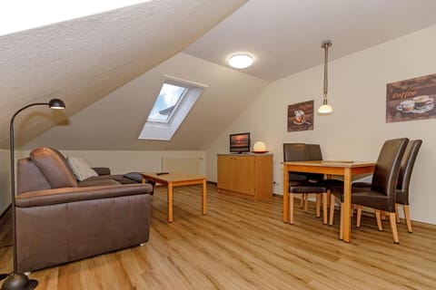 Strandschloesschen-I-WE-21-684 Apartment in Kühlungsborn