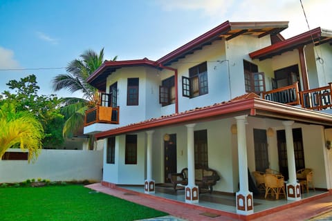 Facade/entrance, Bird's eye view, Floor plan
