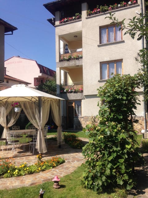 Guest House Detelina Bed and Breakfast in Plovdiv Province