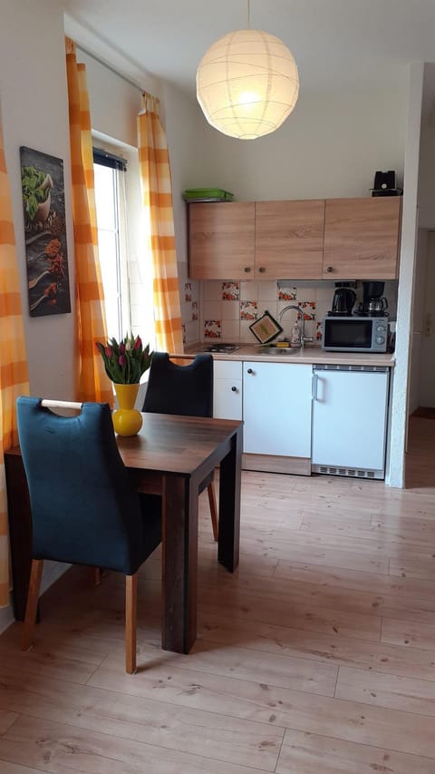 1-Zimmer-Apartment-2-Hochparterre Apartment in Lubeck