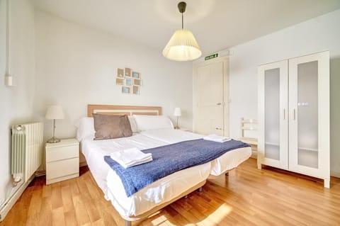 Bed, Photo of the whole room, Bedroom, towels, wardrobe