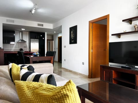 TV and multimedia, Living room, Lounge or bar, Photo of the whole room, Dining area, internet, air conditioner
