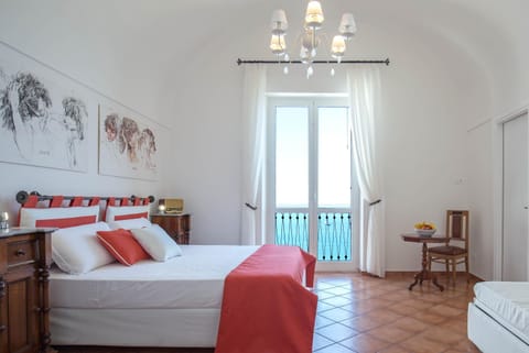 Photo of the whole room, Bedroom, Sea view