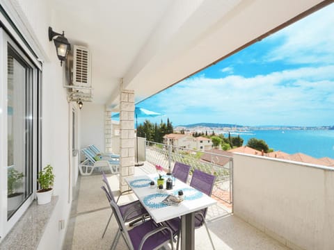 Balcony/Terrace, City view, Sea view