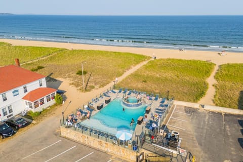 Hot Tub, Pool view, Swimming pool