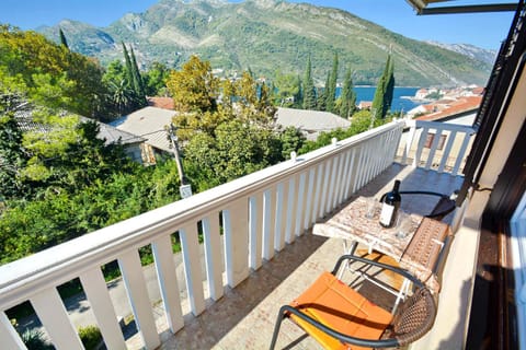Day, Natural landscape, View (from property/room), Balcony/Terrace, Mountain view