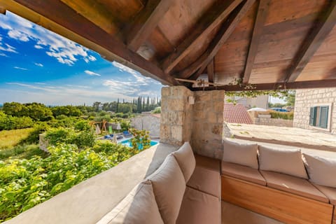 Day, Garden, View (from property/room), Balcony/Terrace, Garden view, Pool view