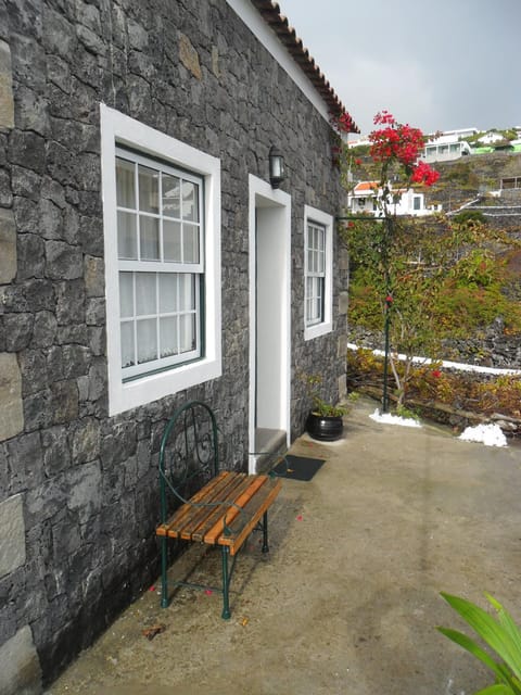 Property building, Facade/entrance, Off site