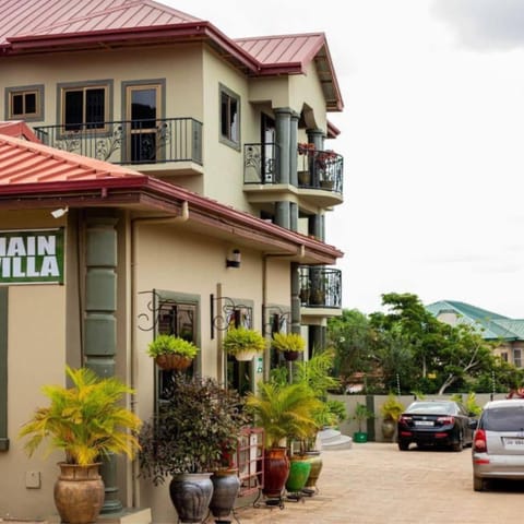 Property building, Neighbourhood, Parking