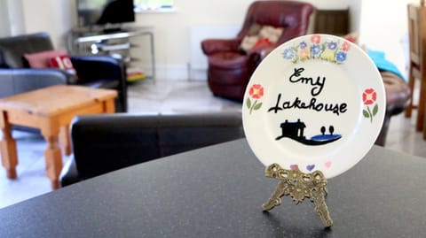 Decorative detail, Family