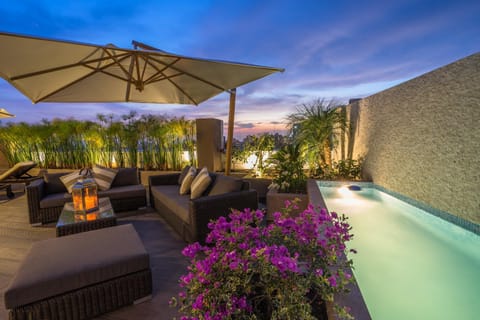 Pool view, Swimming pool