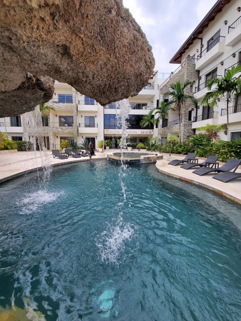Property building, Pool view