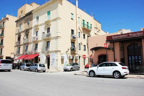 Property building, Street view
