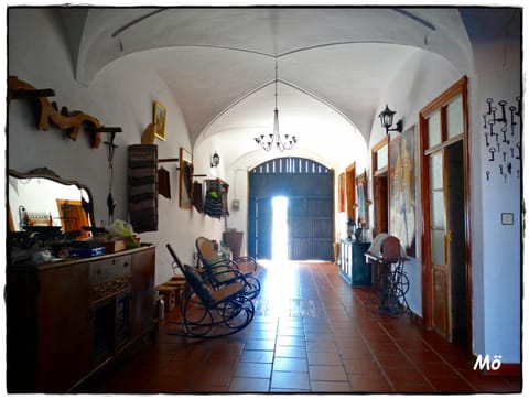 Day, Lobby or reception