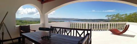 Natural landscape, Garden, Balcony/Terrace, Beach, Landmark view, Sea view