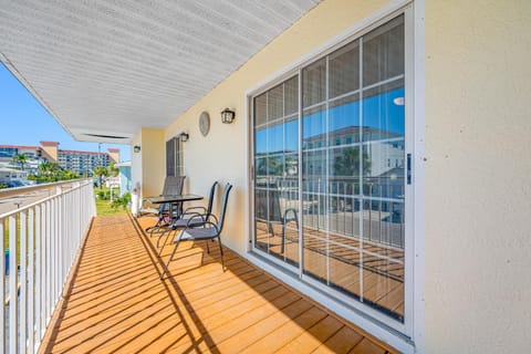 Carousel Suites -Redington Shores Apartment in Redington Shores