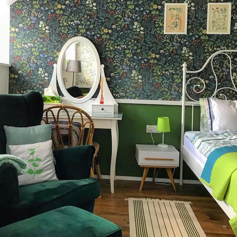 Bed, Photo of the whole room