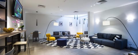 Communal lounge/ TV room, Lounge or bar