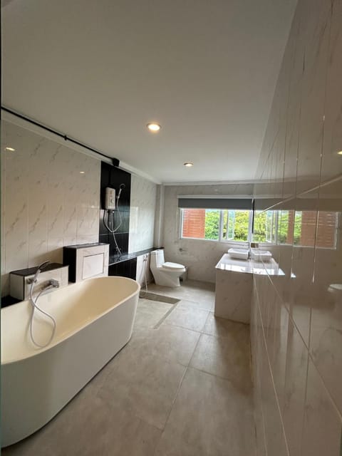 Bathroom, Bedroom, Bath