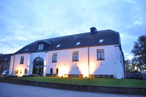 Property building, Day