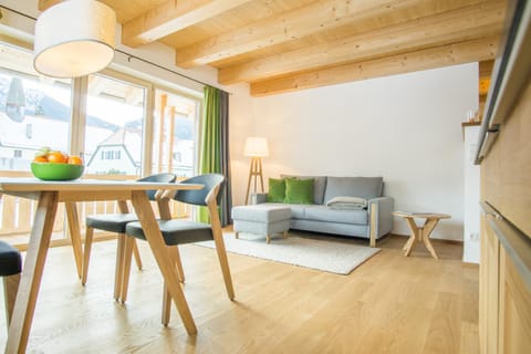 View (from property/room), Living room, Photo of the whole room, Seating area, Dining area, Landmark view, Mountain view