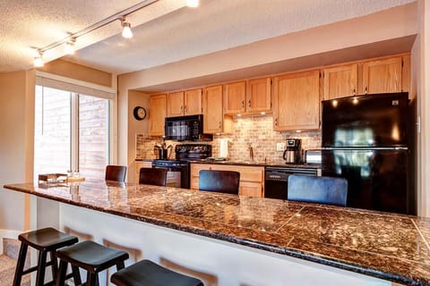 Peak 8 Village Hideaway Condo: On Shuttle Route Apartment in Breckenridge
