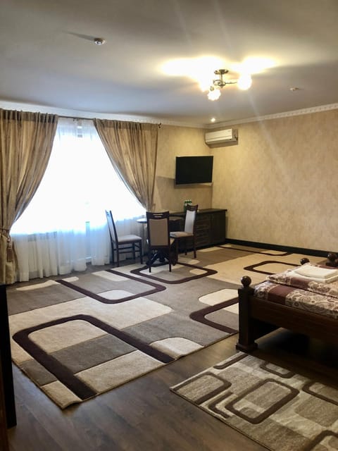 TV and multimedia, Photo of the whole room