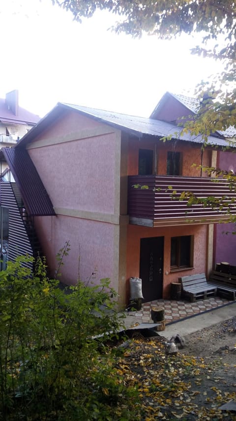 Property building, Day