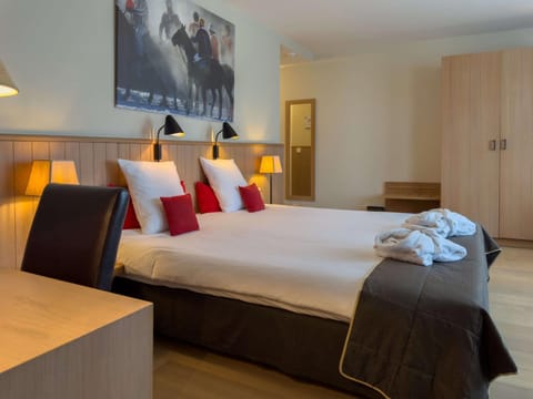 Restaurant/places to eat, Sauna, Beach, Hiking, Cycling, Cycling, Swimming pool, Breakfast, Parking