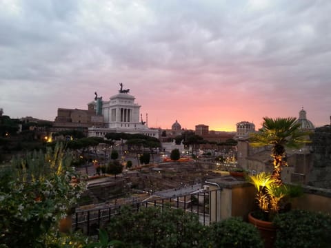 Balcony/Terrace, City view, Landmark view