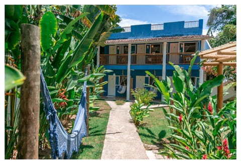 Property building, Facade/entrance, Garden