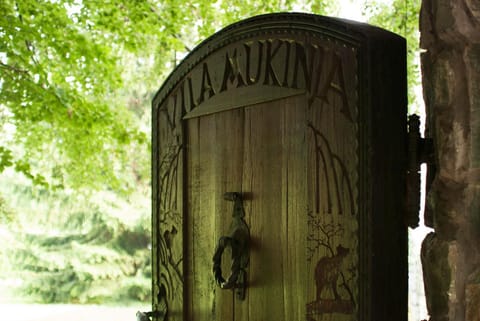 Decorative detail, Decorative detail, Area and facilities