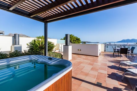 Property building, Balcony/Terrace