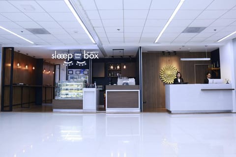 Restaurant/places to eat, Lobby or reception