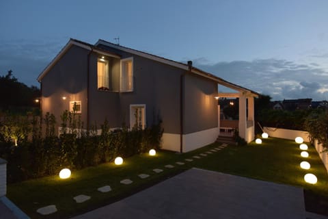 Property building, Facade/entrance, Garden, Garden view, Sunset