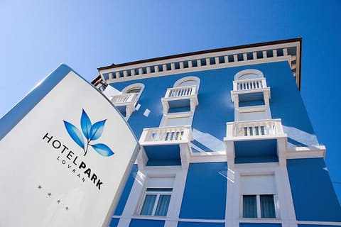 Property building, Facade/entrance, Property logo or sign, Logo/Certificate/Sign