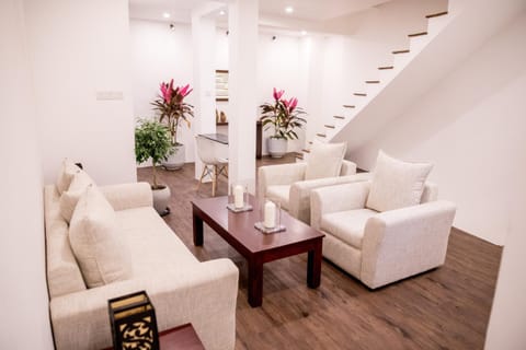 Communal lounge/ TV room