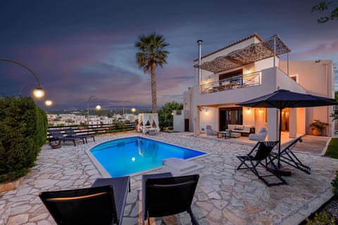 Night, Garden, Pool view, Swimming pool