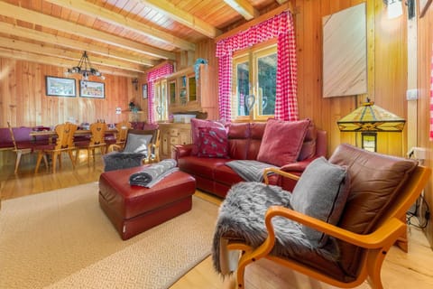 Communal lounge/ TV room, Living room