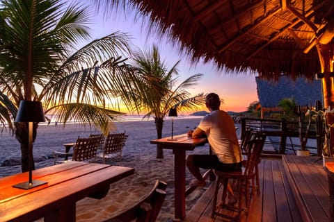 Restaurant/places to eat, Restaurant/places to eat