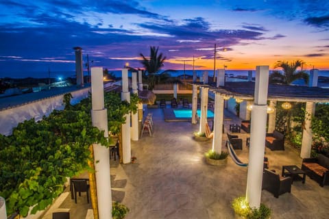 Patio, BBQ facilities, Garden, Balcony/Terrace, Lounge or bar, Beach, Garden view, Pool view, Swimming pool, Sunset