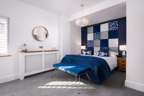 Bed, Photo of the whole room, Bedroom, Sea view