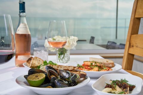 Restaurant/places to eat, Food and drinks, Food, Lunch, Dinner