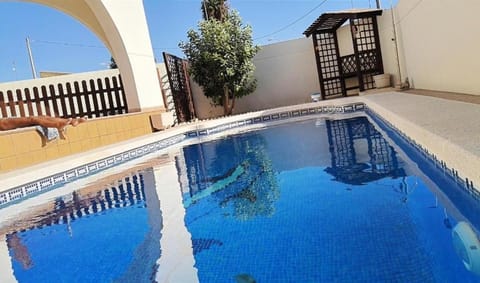 Pool view, Swimming pool, sunbed