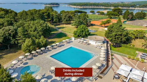 Sea view, Swimming pool