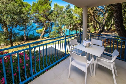 View (from property/room), Balcony/Terrace, Sea view