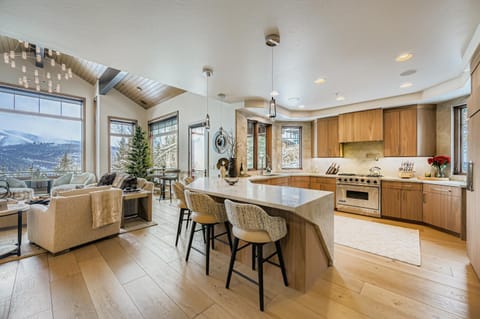 Lucky Star Apartment at Belle Arbor House in Park City