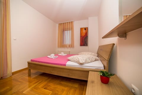 Apartments Kristina Apartment in Makarska