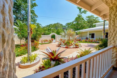 Property building, Day, Garden, Garden view