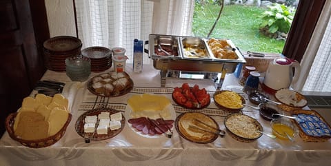 Breakfast, Continental breakfast